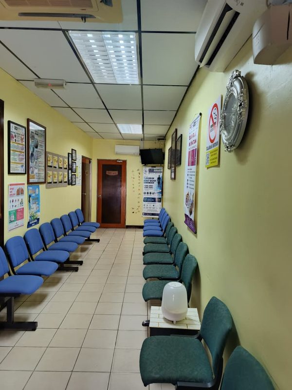 Ruang menunggu Klinik Dr Mohd Ali Jengka